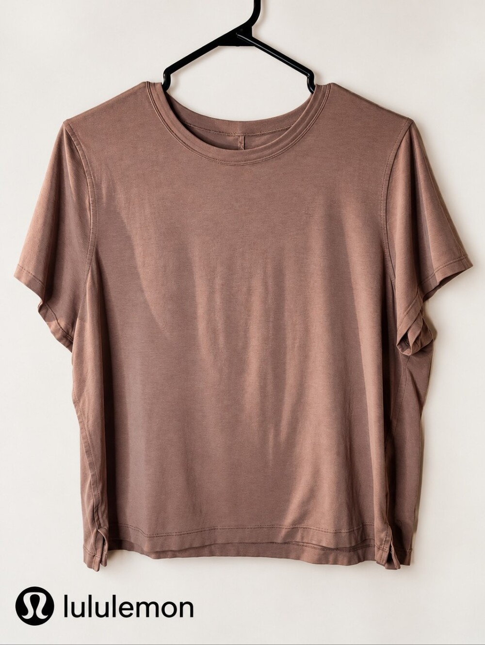 lululemon athletica Short-Sleeve Crew Tee in Mauve Brown